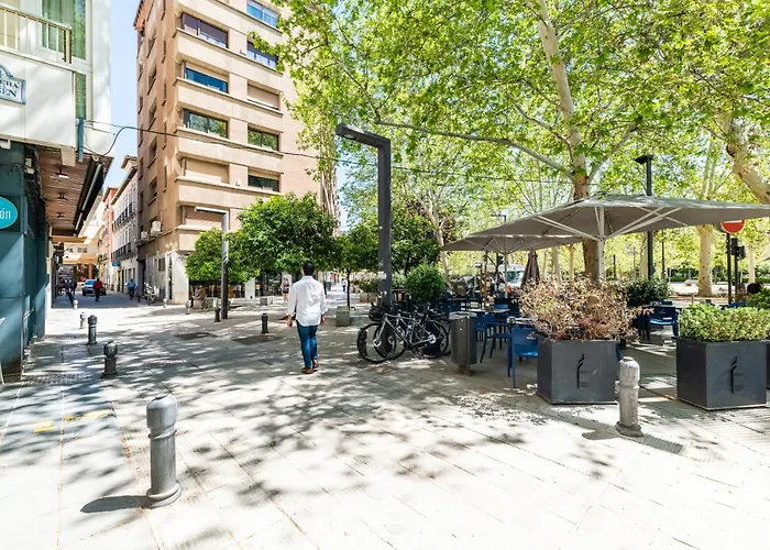 Maestro Suites pleno Centro y cerca de la Alhambra, Catedral y principales puntos turísticos